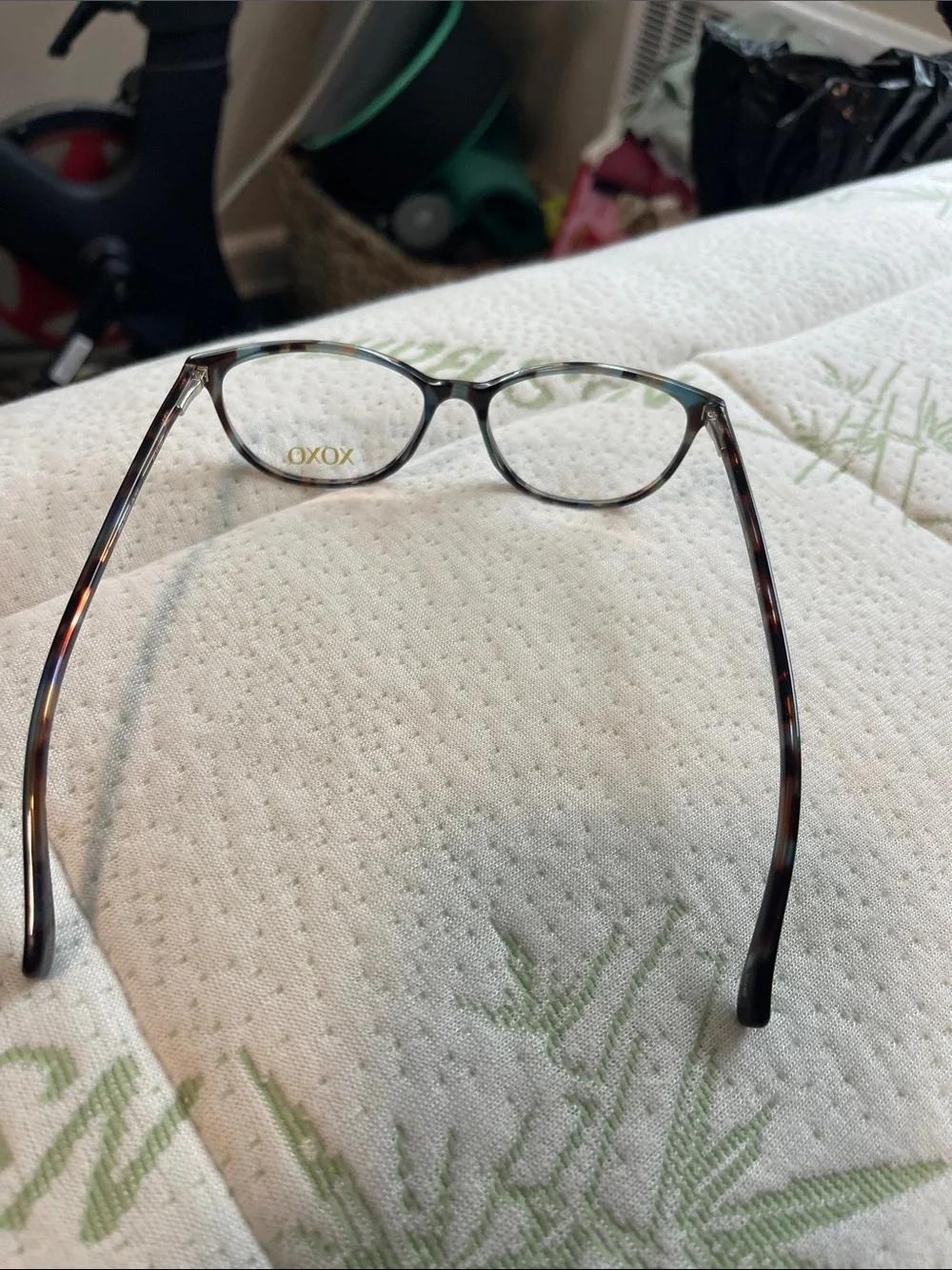 XOXO stylish frames